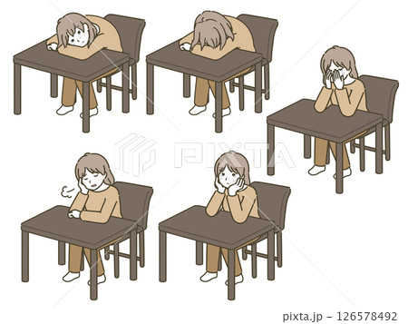 机に向かって落ち込む若い女性（私服） 126578492