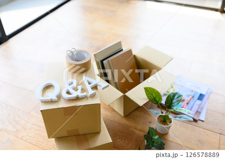 段ボールのある部屋 段ボールのある部屋 126578889