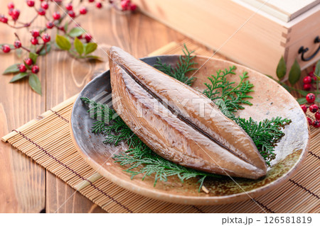 かつお生節( かつおのなまりぶし ) かつお生節( かつおのなまりぶし ) 126581819