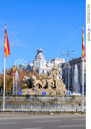 スペインマドリードのとても美しい街並み風景 126582334