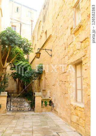 マルタにある最古の都市イムディーナのとても美しい風景 126582863