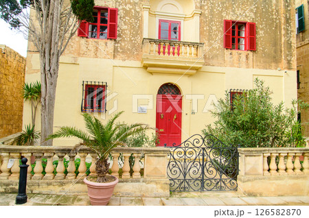 マルタにある最古の都市イムディーナのとても美しい風景 126582870