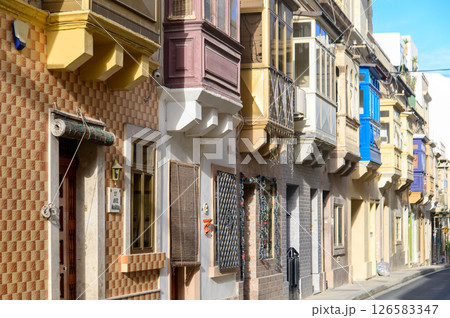 マルタのとても美しい街並み風景 126583347