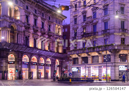 イタリアミラノのとても美しい街並み風景 126584147
