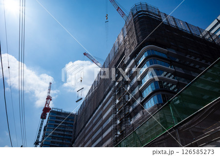 マンション建設が進む東京の風景 中野駅周辺 2024.04　a-1 126585273