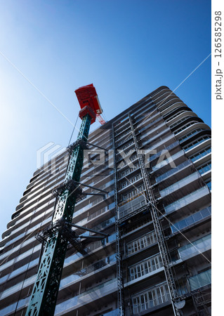 マンション建設が進む東京の風景 中野駅周辺 2024.04　f-1 126585298