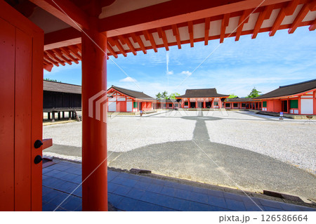 えさし藤原の郷　12世紀頃想定の政庁と南門　岩手県 126586664