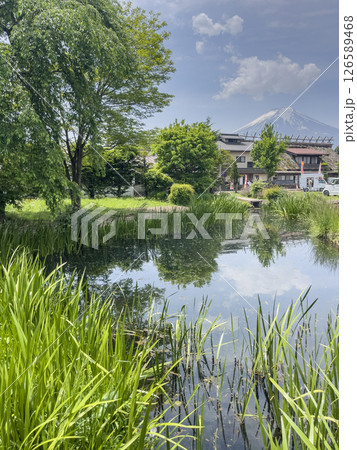 忍野八海　山梨県南都留郡忍野村 126589468