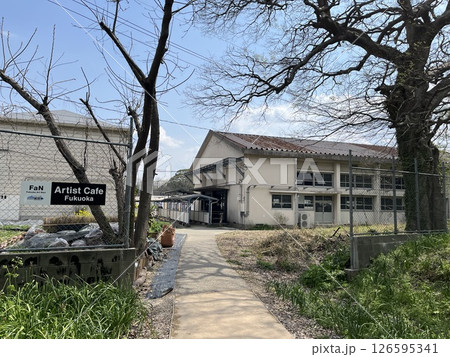 福岡市「三の丸スクエア」「Artist Cafe Fukuoka」 126595341