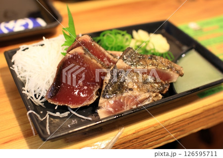 美味しそうなカツオのたたき 美味しそうなカツオのたたき 126595711