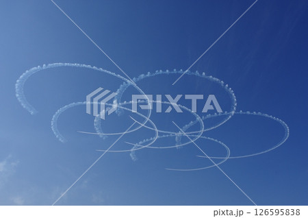 ブルーインパルス　サクラ 126595838