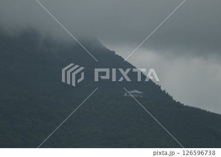 遠くの湯之平展望所 遠くの湯之平展望所 126596738