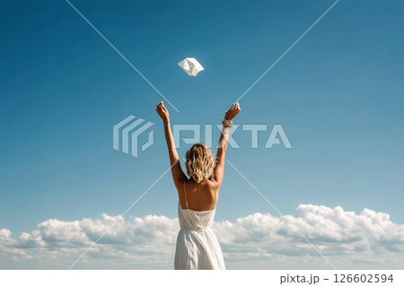 A woman is flying a paper airplane in the skyのイラスト素材 [126602594] - PIXTA