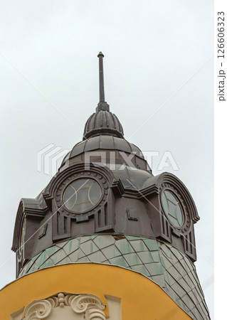 Black Roof Dome Black Roof Dome 126606323
