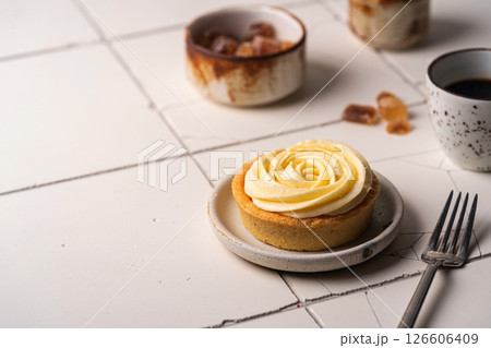 Mini tart with whipped cream Mini tart with whipped cream 126606409