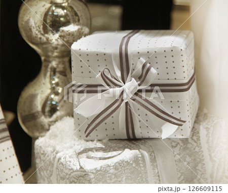 White gift 126609115