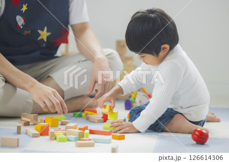 保育所と男性保育士　　　　 126614306