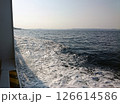 船から見た海 126614586