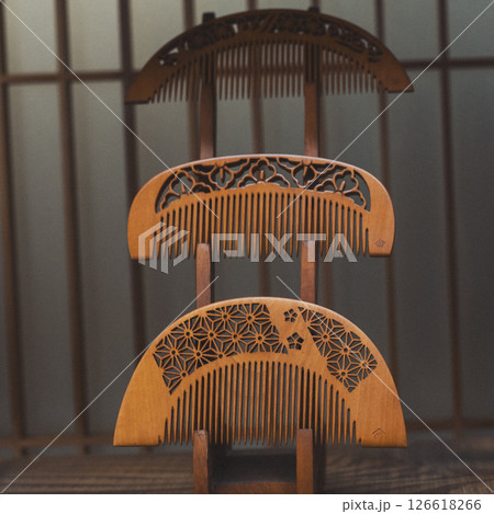 工芸品 木製櫛の展示 工芸品 木製櫛の展示 126618266