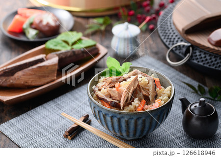 かつお生節の炊き込みごはん かつお生節の炊き込みごはん 126618946