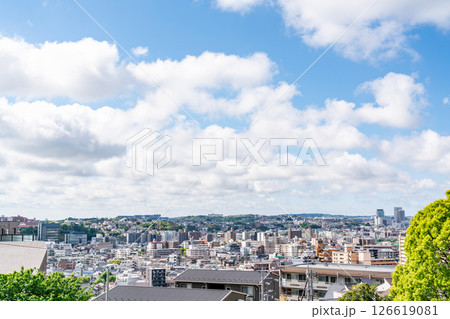 【神奈川県】青空の広がる閑静な住宅街（令和7年4月） 126619081