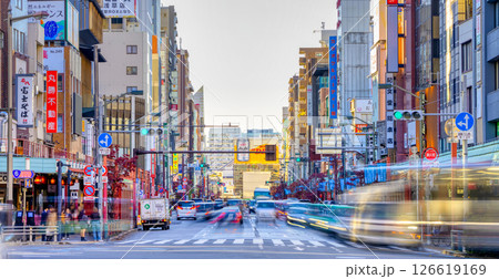 東京・浅草雷門通り 東京・浅草雷門通り 126619169