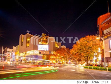 東京・原宿 神宮前交差点 夜景 東京・原宿 神宮前交差点 夜景 126619653