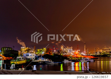 工場夜景・京浜工業地帯　千鳥 126619657