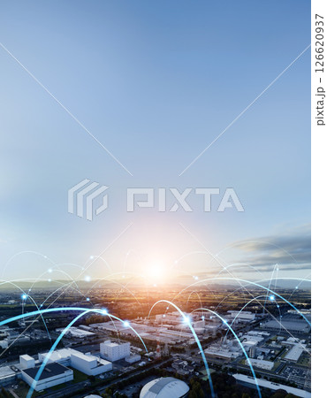 工業地帯と通信ネットワークのコラージュ 126620937