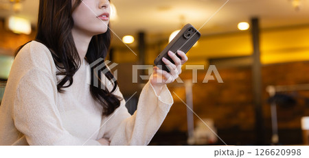 乾杯　女子会　パーティー 126620998