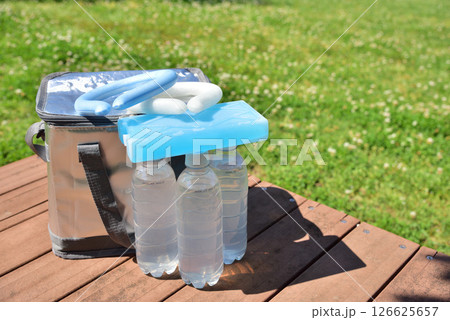 熱中症対策グッズ ネッククーラー 水分補給 猛暑対策グッズ 炎天下対策グッズ 真夏日対策グッズ 熱中症対策グッズ ネッククーラー 水分補給 猛暑対策グッズ 炎天下対策グッズ 真夏日対策グッズ 126625657