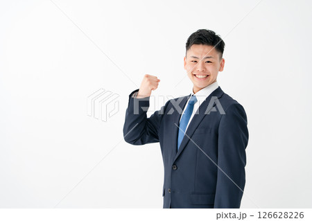 若い男性　ビジネス　ガッツポーズ 126628226