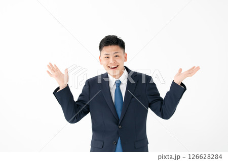 若い男性　ビジネス　呆れる 126628284