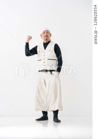 職人 ニッカポッカ ポートレート ガッツポーズ 職人 ニッカポッカ ポートレート ガッツポーズ 126628554