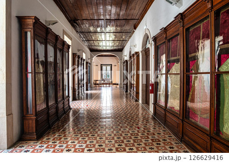 Interior of the New Cathedral 126629416