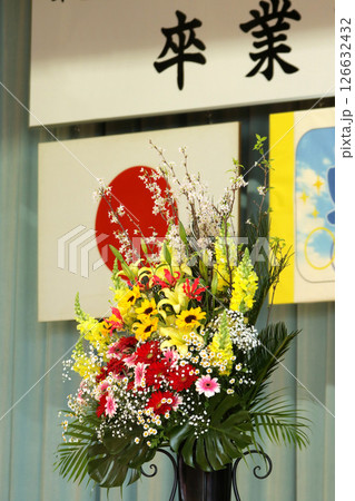 卒業式イメージ　卒業式　小学校　中学校　高等学校 126632432