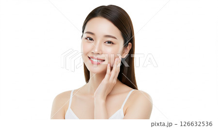 素肌が美しい女性のスキンケアイメージ 126632536