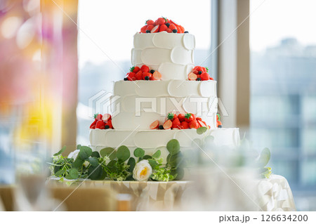 ウエディングケーキ 126634200