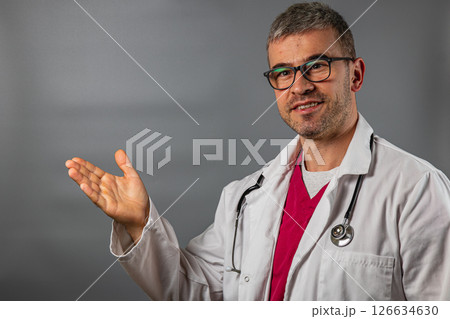 Healthcare professional discusses treatment options in medical setting Healthcare professional discusses treatment options in medical setting 126634630