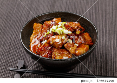 豚丼 126635396