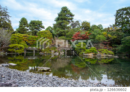 京都御所　御池庭　州浜 126636602
