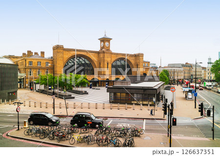 ロンドン　キングス・クロス駅　“ホグワーツ特急”の始発駅 126637351