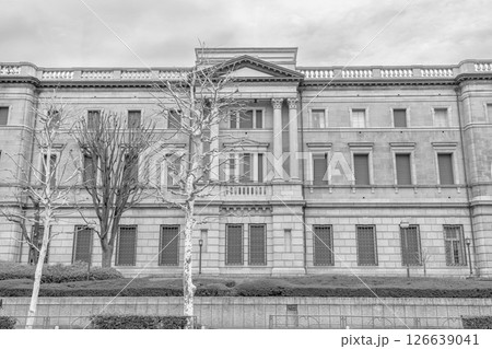 日本銀行本店本館（東京建築遺産50選）辰野金吾設計　ルネサンス様式のデザイン　東京都中央区日本橋 126639041