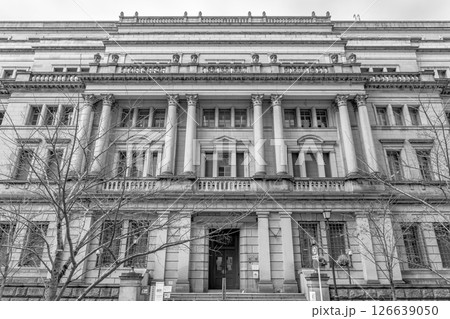 日本銀行本店三号館 長野宇平治設計 ルネサンス様式のデザイン近代建築 東京都中央区日本橋 日本銀行本店三号館 長野宇平治設計 ルネサンス様式のデザイン近代建築 東京都中央区日本橋 126639050