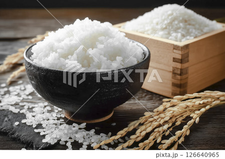 炊きたてのふっくら白ごはんと稲穂 炊きたてのふっくら白ごはんと稲穂 126640965