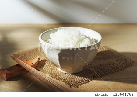 茶碗に盛られた白ご飯 茶碗に盛られた白ご飯 126641762