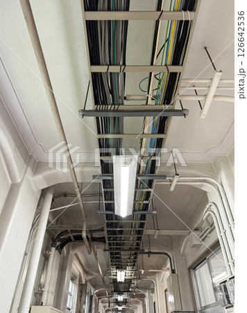 古い校舎の照明 126642536