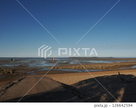 Clairview Boat Ramp付近の干潮時の風景 Queensland Australia Clairview Boat Ramp付近の干潮時の風景 Queensland Australia 126642594