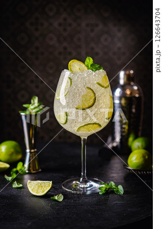Margarita cocktail with lime Margarita cocktail with lime 126643704