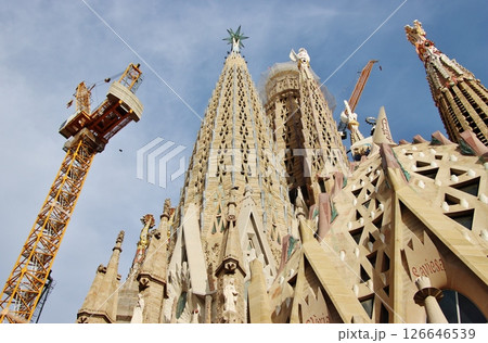 聖母マリアの塔（サグラダ・ファミリア） 126646539